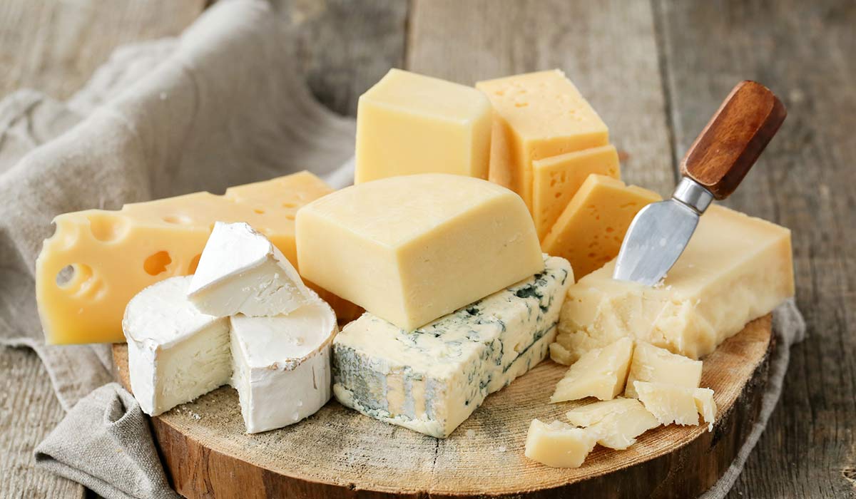 Enogastronomia - formaggi su tagliereDegustazioni