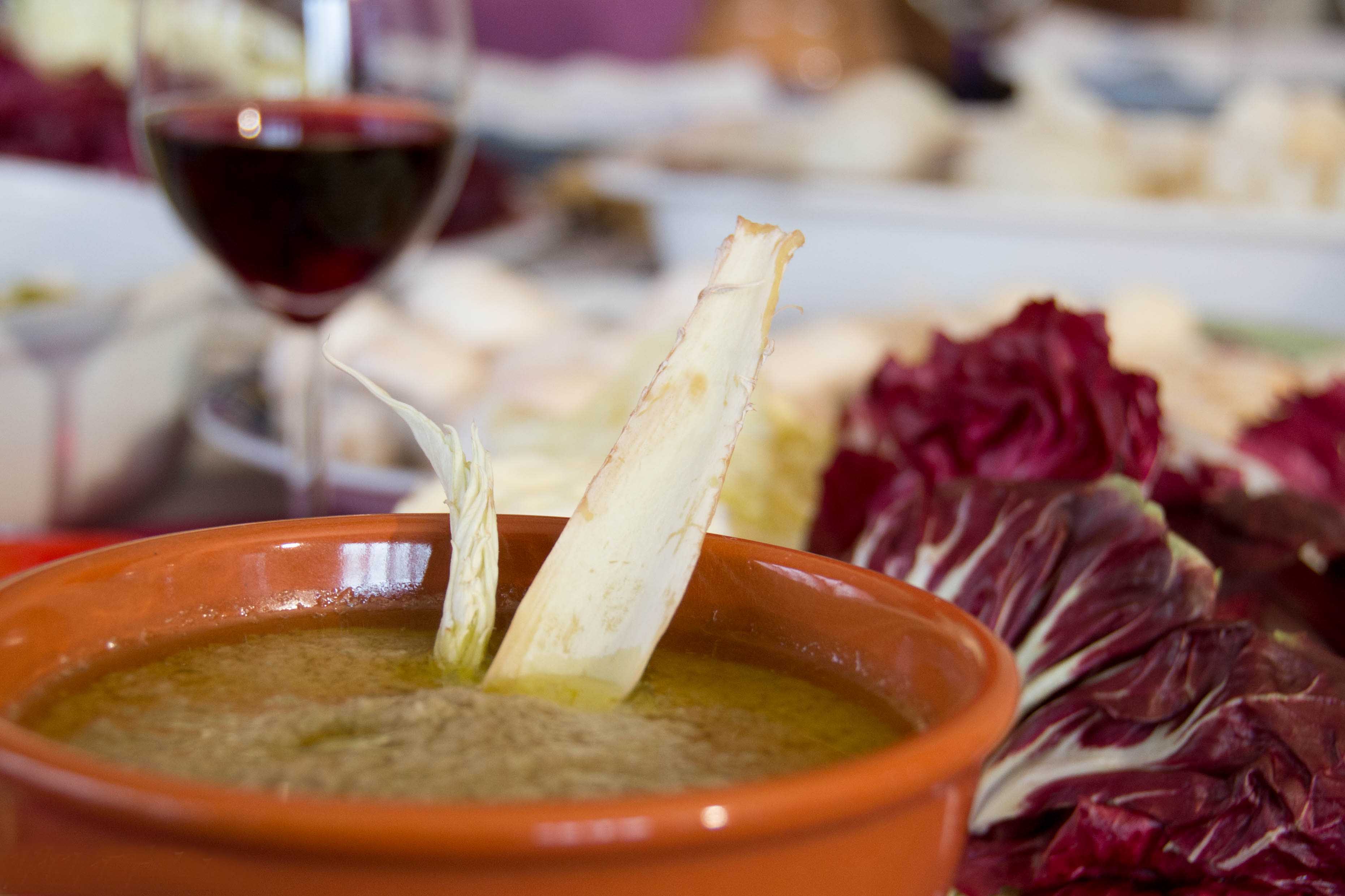 Enogastronomia Bagna cauda - Esperienze Gastronomiche